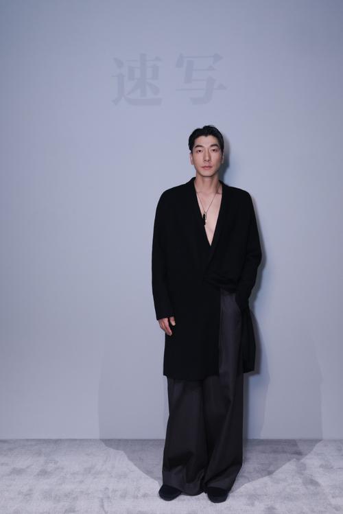 张亮走秀视频2026
