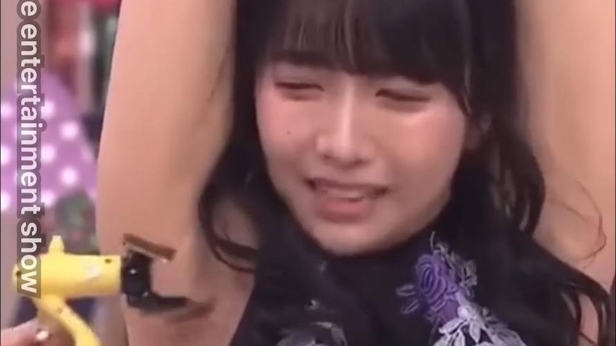 挠腋窝视频2026