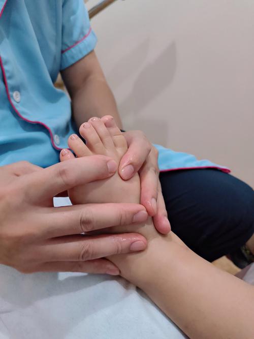 宝宝脚底按摩视频2026