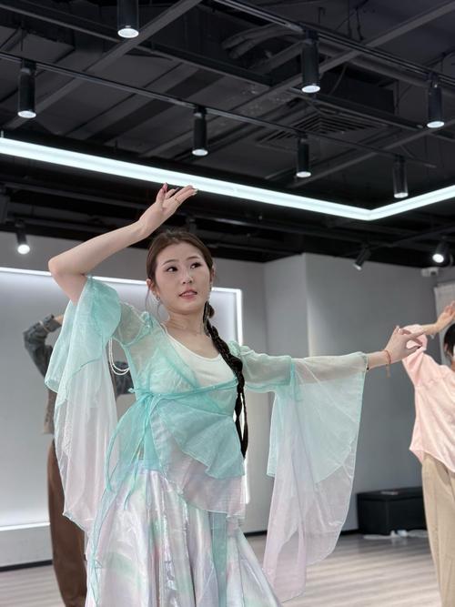 林老师的舞蹈视频2026