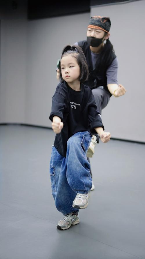 baby街舞视频2026