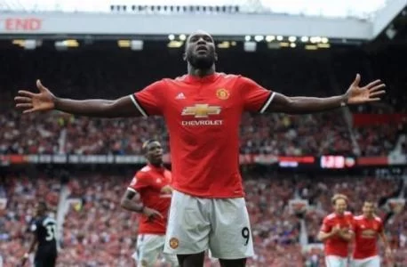 实况足球国际服-卢卡库