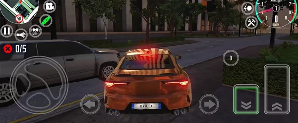 游戏基础操作与视角切换界面