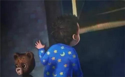 游戏初期在黑暗家中探索